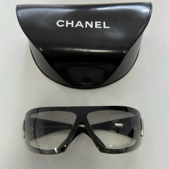 Chanel Magnetic shield ski mask sunglasses - Picture 4 of 10